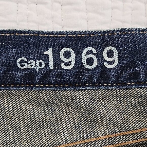 Gap Easy Vintage Jeans Men's 35x32 Medium Wash Straight Leg EUC Y2K Feathering - Picture 12 of 16